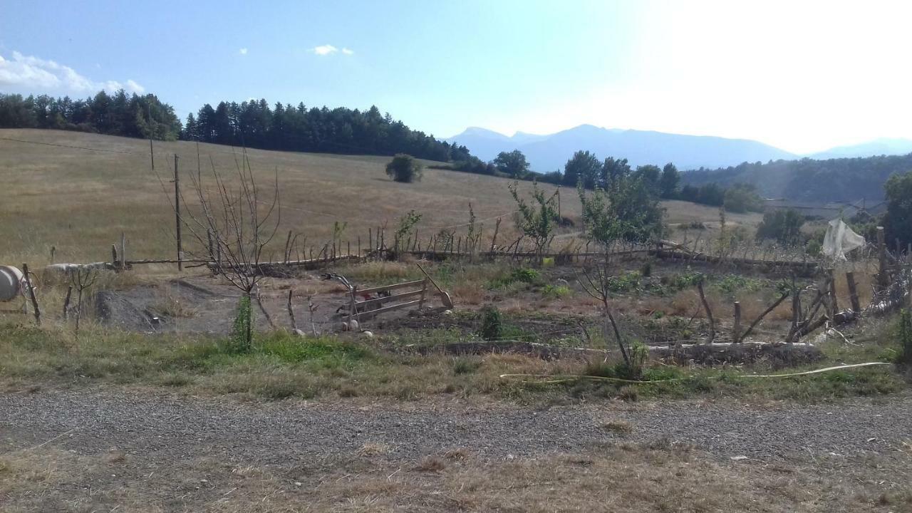 Apartamento Nid De Poussins Vaumeilh Exterior foto
